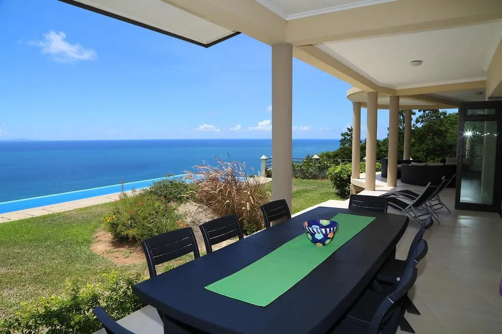 La Vue Villa Beau Vallon